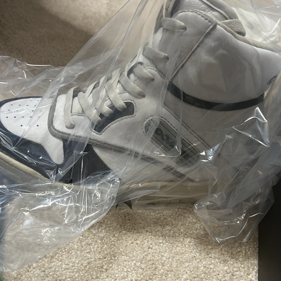 Changed the way I style trying new looks - Picture 3 of 4